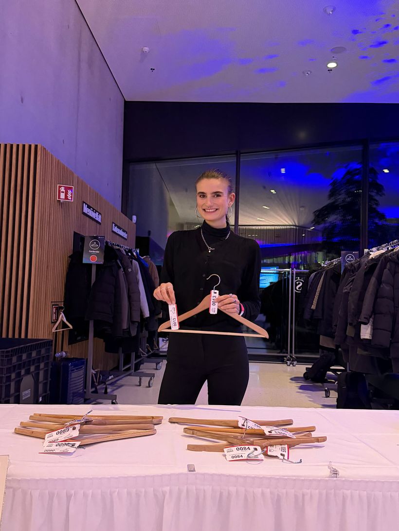 Johanna-Sophie Lütje — Hostess im Einsatz
