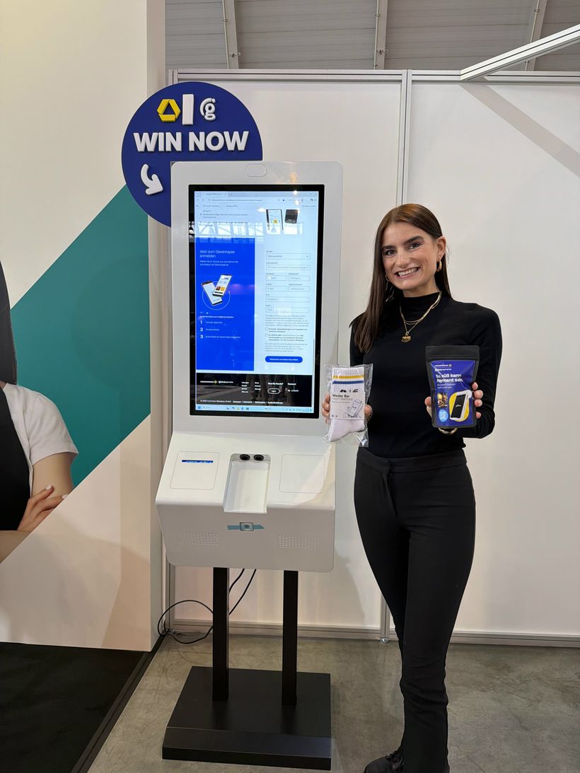 Hostess — Promotion & Empfang