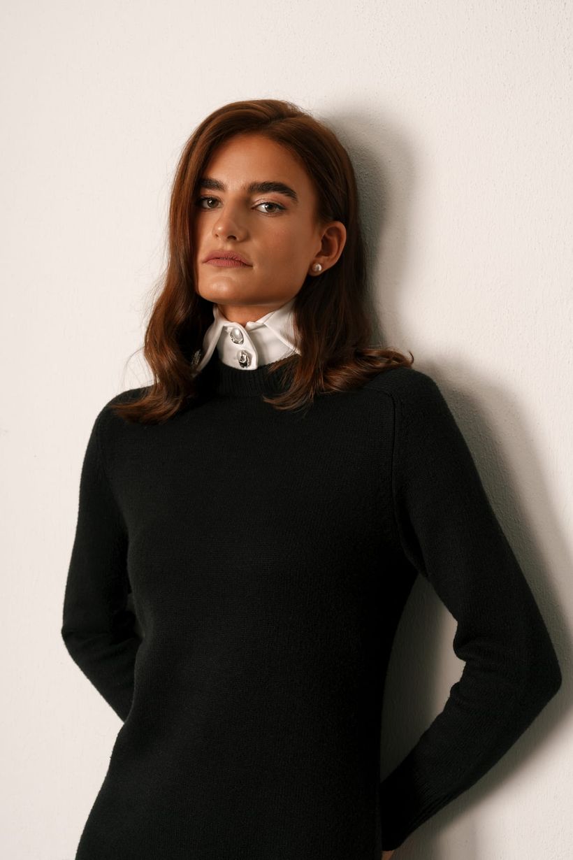 Fashion — schwarzes Strickkleid