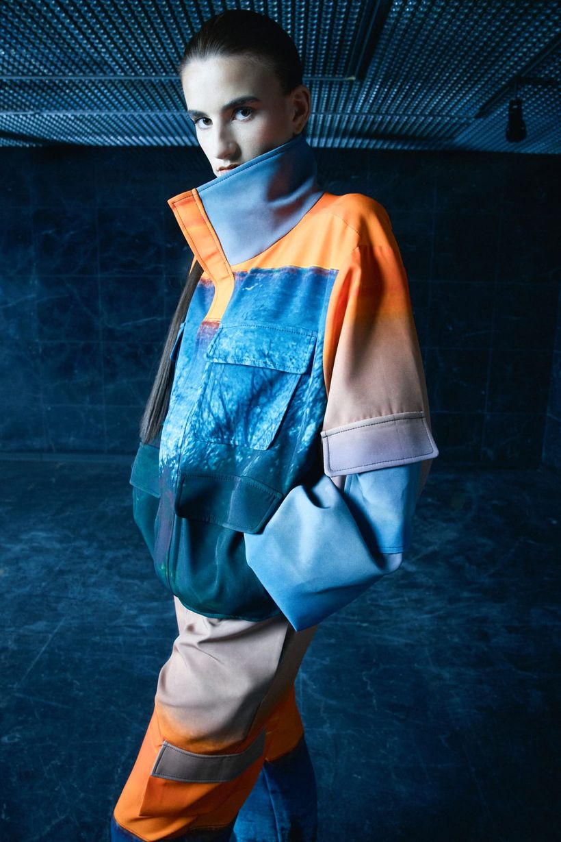 Runway — Marcel Ostertag, Blau & Orange